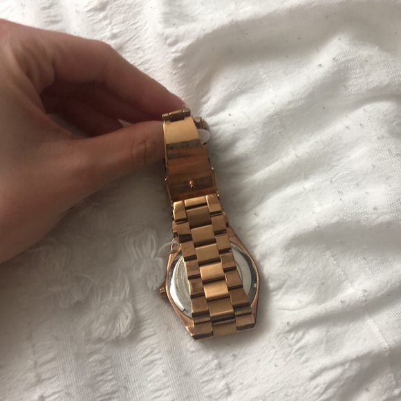 ROSE GOLD BLACK MICHAEL KORS WATCH USED AUTHENTIC YOUR OBO - Picture 7 of 14